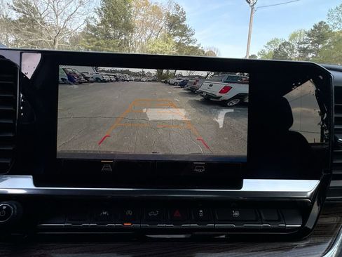 Used 2023 Chevrolet Silverado 1500 RST AWD/4WD image 28