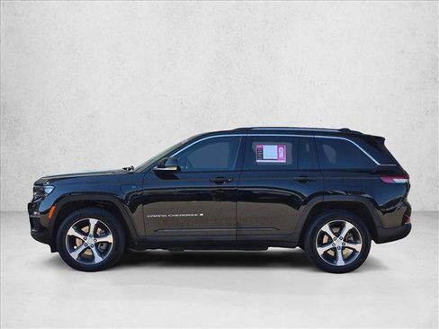 Used 2023 Jeep Grand Cherokee 4WD 4xe image 8