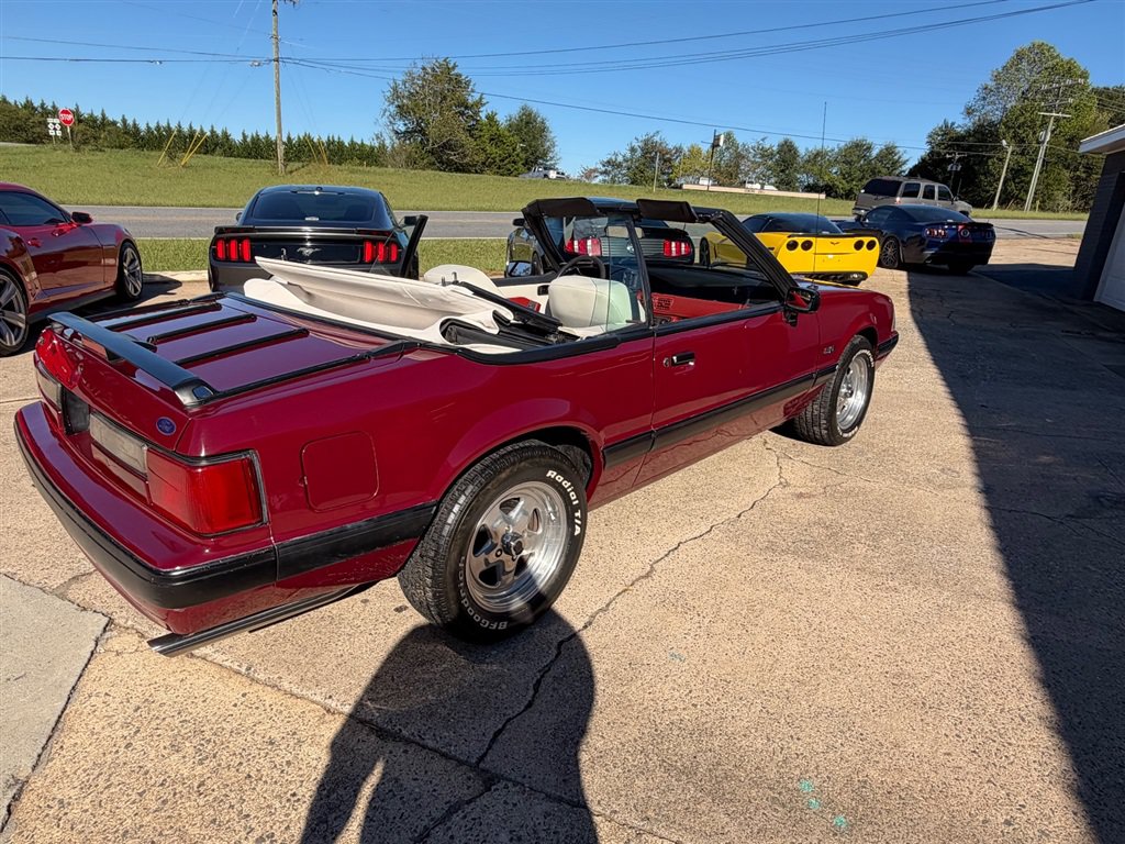 Used 1989 Ford Mustang LX RWD image 12