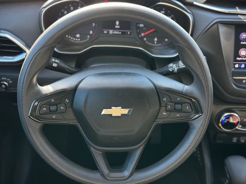 Used 2021 Chevrolet TrailBlazer LT image 4