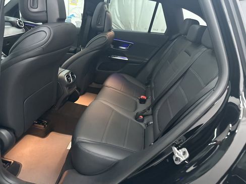 New 2026 Mercedes-Benz GLC 300 image 22