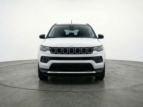 Used 2025 Jeep Compass Limited image 2