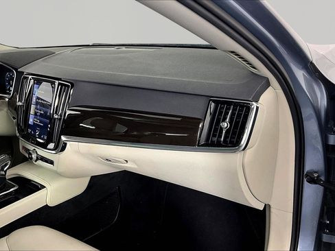 Used 2018 Volvo S90 T5 Momentum w/ Convenience Package AWD/4WD image 25