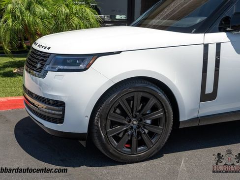 Used 2025 Land Rover Range Rover Long Wheelbase SE AWD/4WD image 15