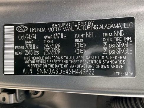 Certified 2025 Hyundai Tucson SE FWD image 32