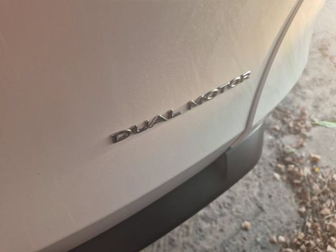Used 2026 Tesla Model Y AWD image 10