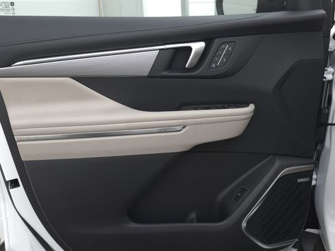 New 2026 Buick Enclave Preferred w/ Power Package FWD image 30