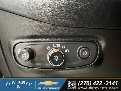 Used 2020 Chevrolet Equinox LT w/ Driver Convenience Package FWD image 24