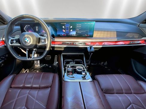 Used 2023 BMW 760i xDrive w/ Executive Package AWD/4WD image 7