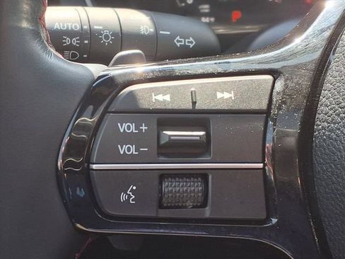 Used 2025 Honda Pilot Black Edition image 13