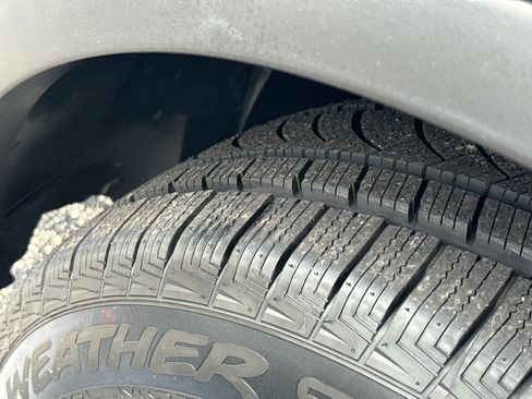 Used 2018 Nissan Murano SV AWD/4WD image 10