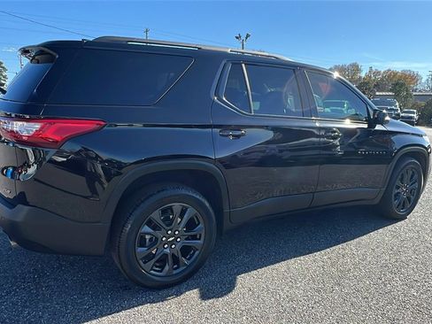 Used 2021 Chevrolet Traverse RS w/ LPO, Floor Liner Package image 5