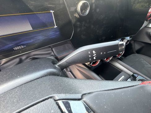 Used 2024 Chevrolet Blazer EV RS RWD image 16