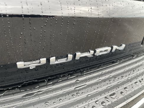 New 2026 GMC Yukon Denali w/ Sun & Power Step Package image 68