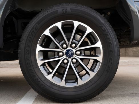 Used 2020 Ford F150 XLT w/ Equipment Group 302A Luxury image 15