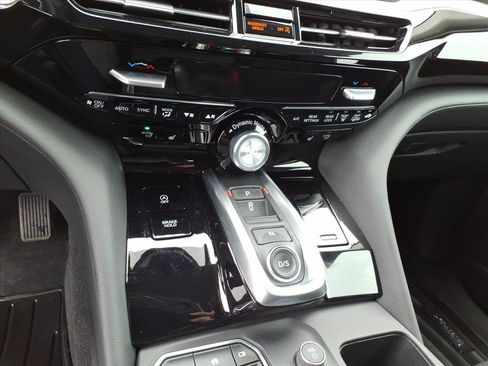 Used 2024 Acura MDX SH-AWD image 19