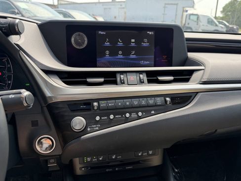 Used 2021 Lexus ES 250 w/ Premium Package AWD/4WD image 25