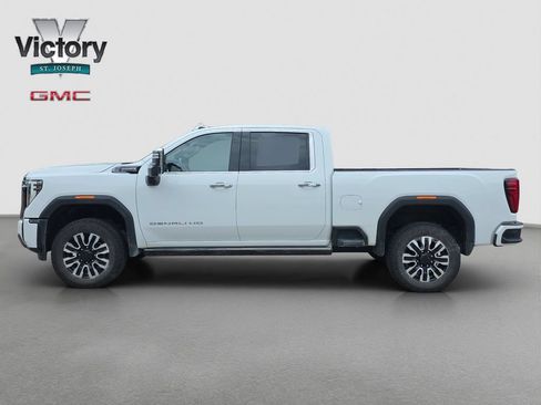 Used 2025 GMC Sierra 2500 Denali Ultimate w/ Max Trailering Package AWD/4WD image 6