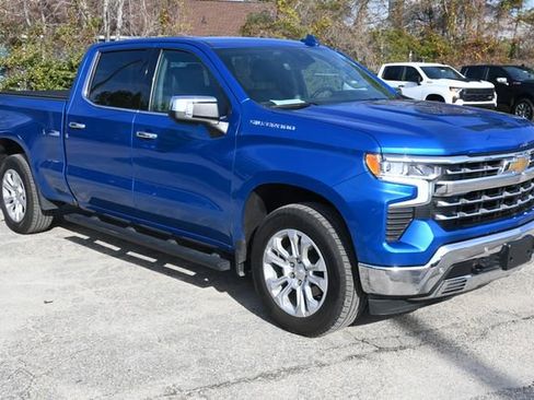 Used 2022 Chevrolet Silverado 1500 LTZ w/ Technology Package image 7