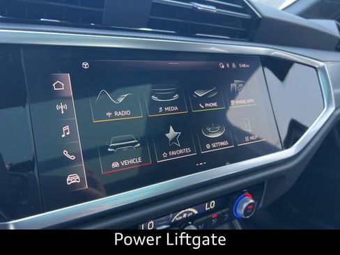 New 2025 Audi Q3 2.0T Premium image 13
