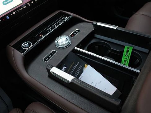 New 2026 Lincoln Navigator L Reserve image 45