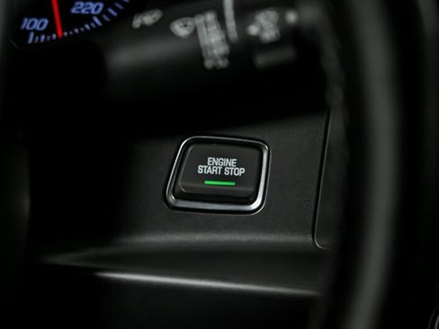 Used 2015 Chevrolet Corvette Stingray Coupe RWD image 22