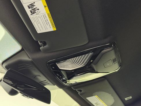 Used 2024 BMW M4 xDrive Competition image 55