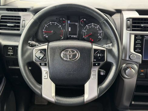 Used 2024 Toyota 4Runner SR5 AWD/4WD image 11
