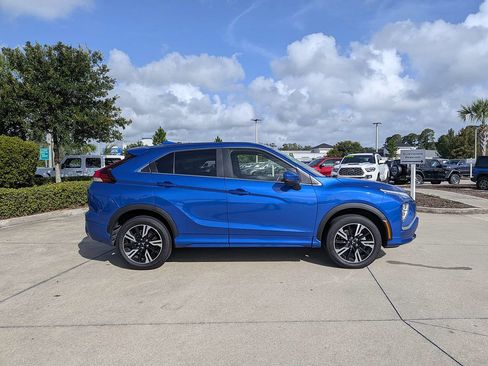 Used 2024 Mitsubishi Eclipse Cross SEL AWD/4WD image 2