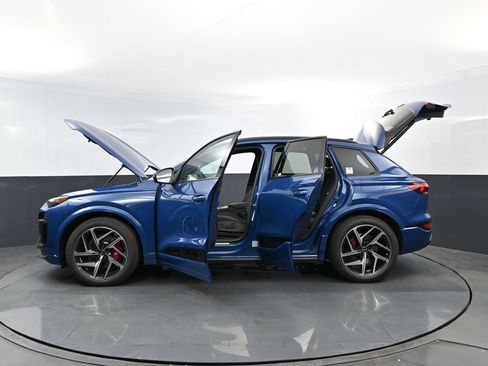 New 2027 Audi SQ6 e-tron Premium Plus AWD/4WD image 28