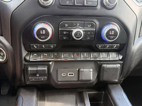 Used 2019 GMC Sierra 1500 Denali w/ Denali Ultimate Package AWD/4WD image 23