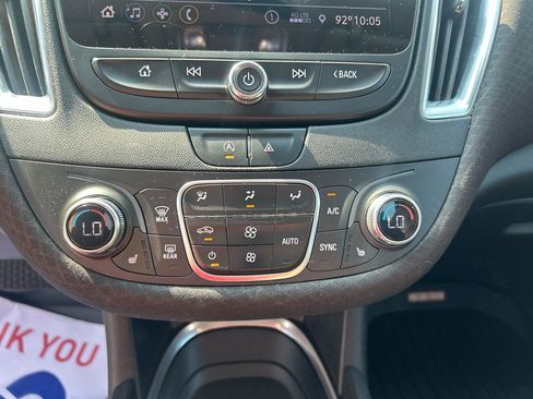 Used 2020 Chevrolet Malibu LT FWD image 18