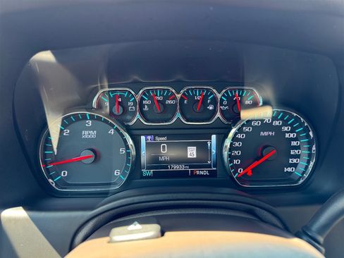 Used 2019 GMC Yukon SLT w/ Premium Edition AWD/4WD image 13