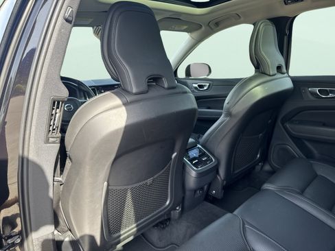 Used 2021 Volvo XC60 T5 Inscription image 23