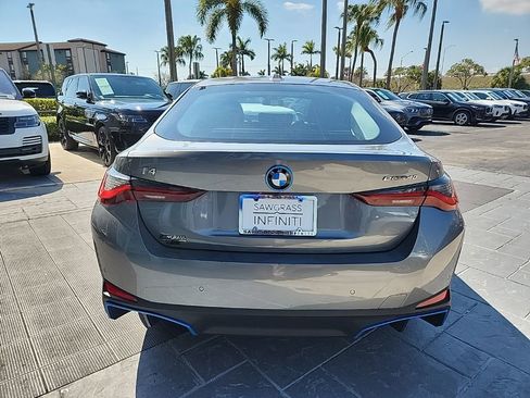 Used 2024 BMW i4 eDrive40 image 10