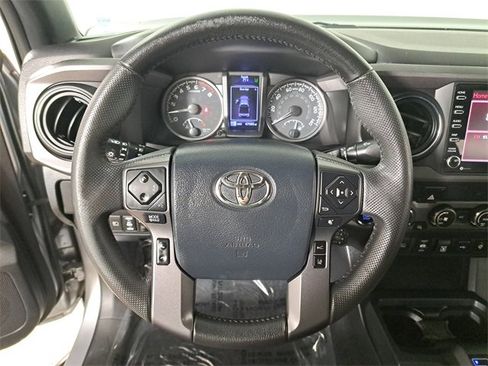 Used 2020 Toyota Tacoma TRD Off-Road image 26
