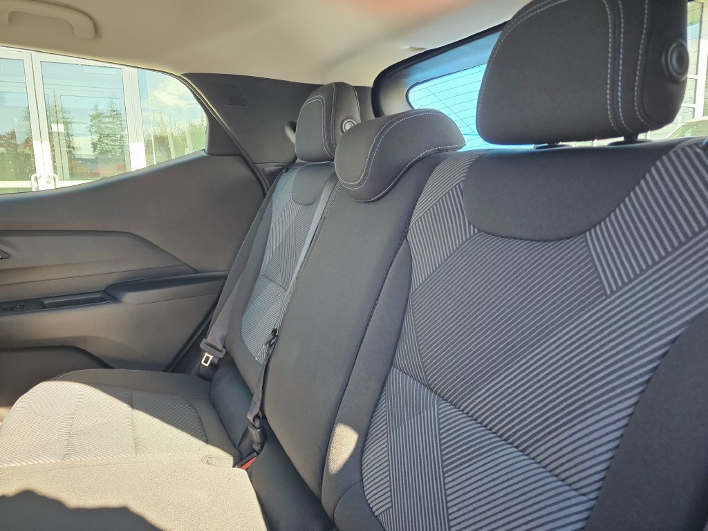 New 2027 Chevrolet Bolt LT w/ Comfort Package FWD image 21