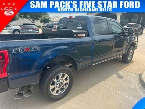 Used 2017 Ford F250 Lariat w/ Lariat Ultimate Package AWD/4WD image 6