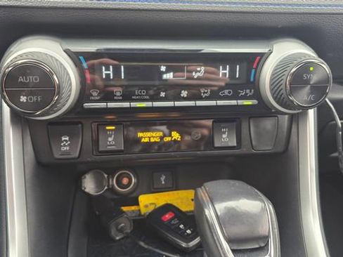 Used 2021 Toyota RAV4 XSE image 21