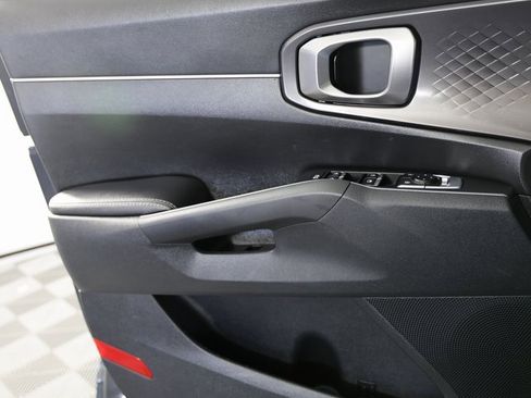 Used 2023 Kia Sorento LX image 25