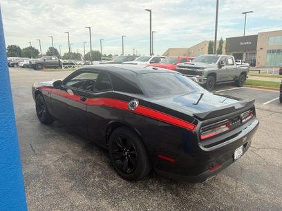 Used 2016 Dodge Challenger SXT