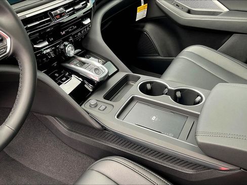 New 2025 Acura MDX SH-AWD image 24