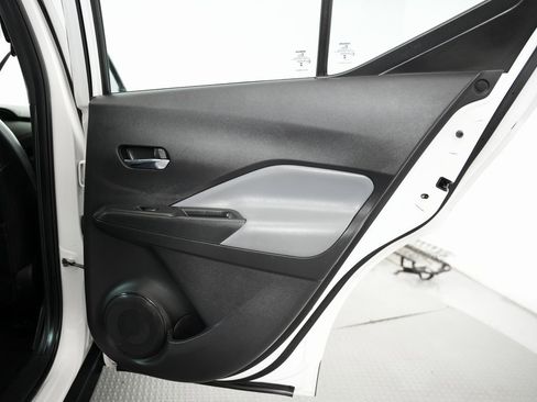 Used 2023 Nissan Kicks SR image 37