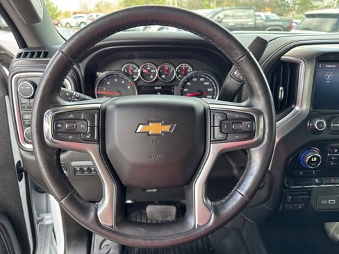 Used 2022 Chevrolet Silverado 3500 LT w/ Convenience Package image 42