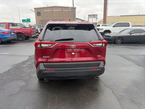 Used 2020 Toyota RAV4 XLE w/ Convenience Package image 6