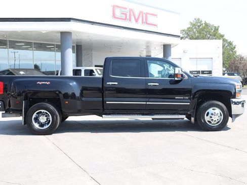 Used 2015 Chevrolet Silverado 3500 LTZ AWD/4WD image 7