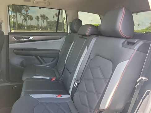 Used 2024 Volkswagen Atlas Peak Edition SE AWD/4WD image 16