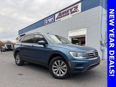 Used 2018 Volkswagen Tiguan S image 1