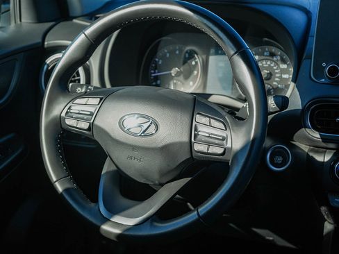 Used 2022 Hyundai Kona SEL w/ Convenience Package image 16