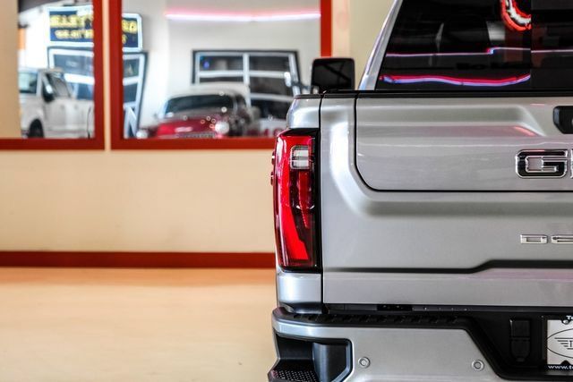 Used 2025 GMC Sierra 2500 Denali Ultimate w/ Max Trailering Package AWD/4WD image 44